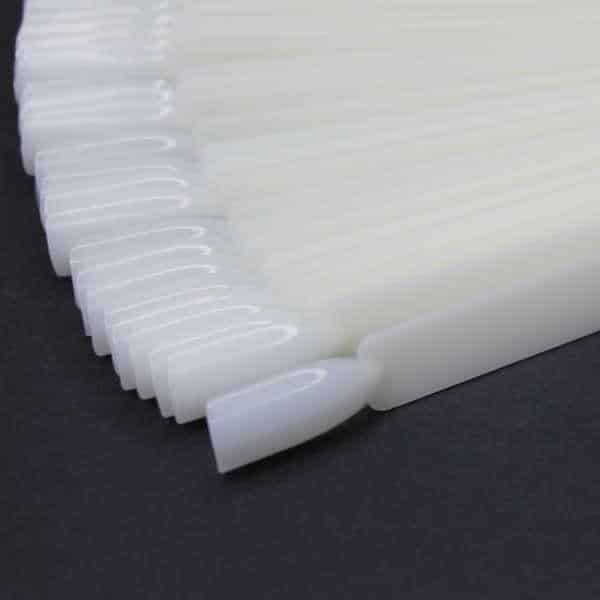 Muestrario de uñas en abanico 50 tips blanco