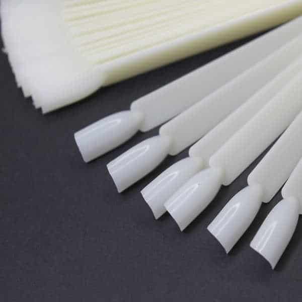 Muestrario de uñas en abanico 50 tips blanco