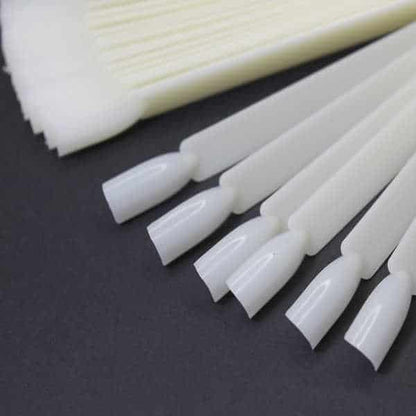 Muestrario de uñas en abanico 50 tips blanco