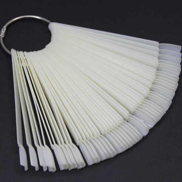 Muestrario de uñas en abanico 50 tips blanco