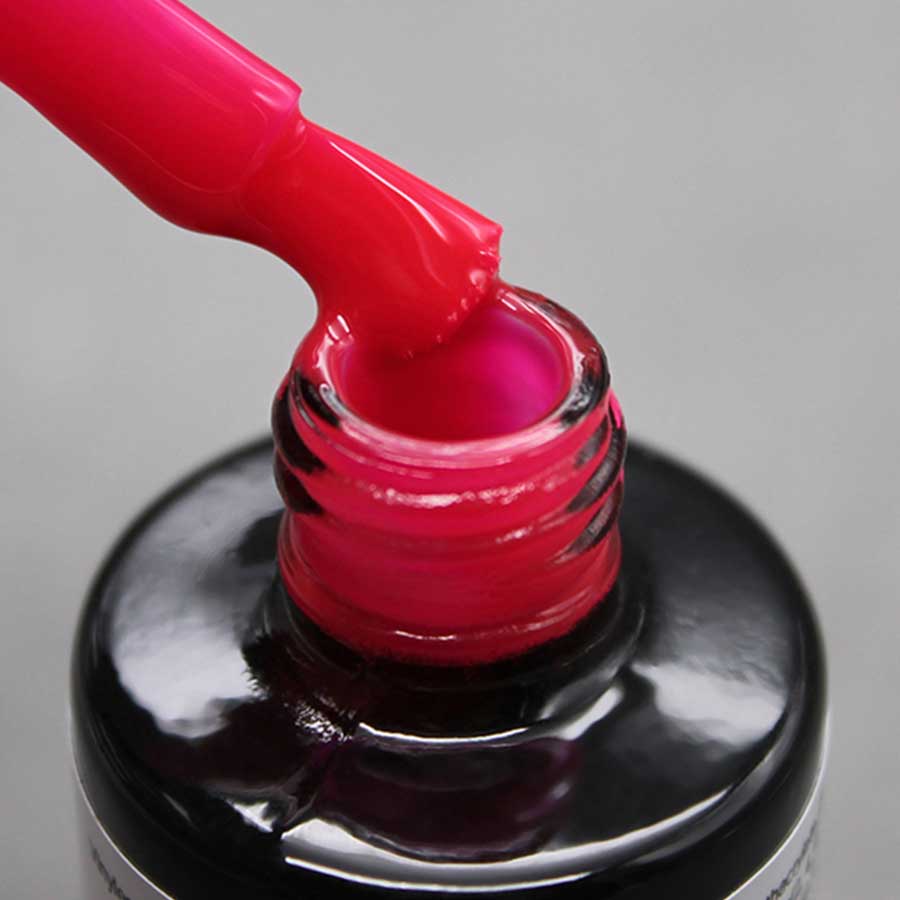 esmalte semipermanente color fucsia magenta de Nailistas