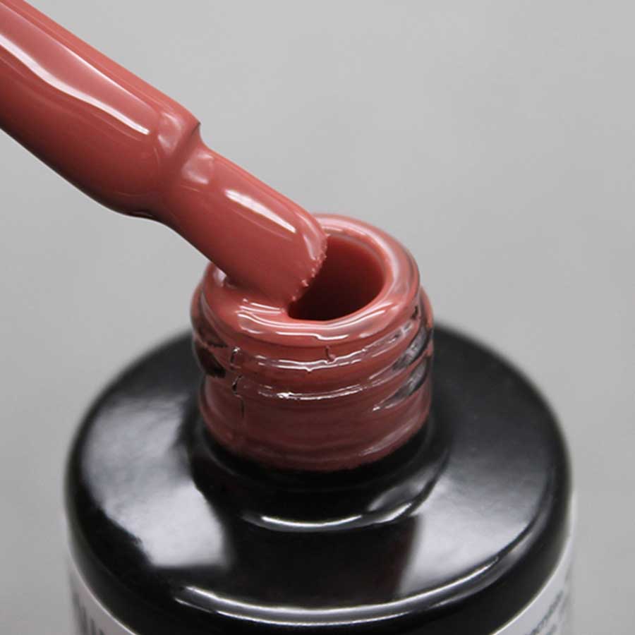 esmalte semipermanente color marrón Janet de Nailistas